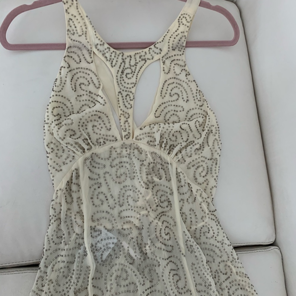Dress - Picture 4 of 4